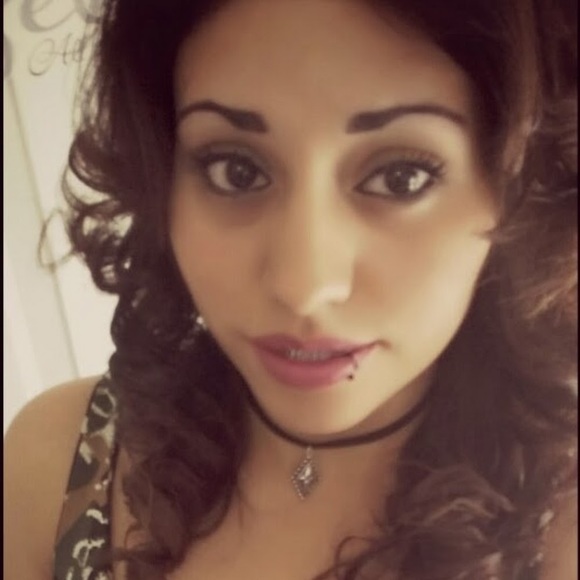 Meet your Posher, Bitten - Picture 1 of 1